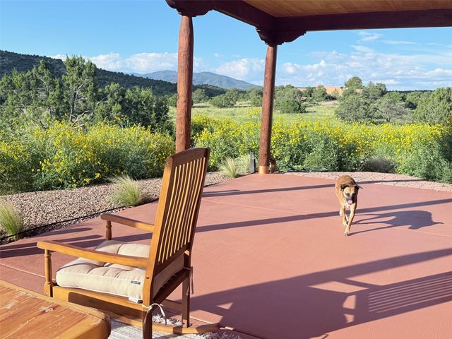 176 Principe De Paz, Santa Fe, NM 87508