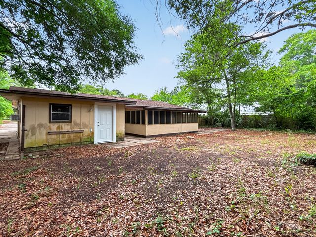 122 JAMESTOWN Avenue, Fort Walton Beach, FL 32547