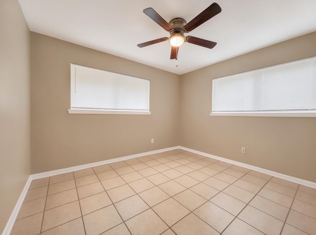 122 JAMESTOWN Avenue, Fort Walton Beach, FL 32547