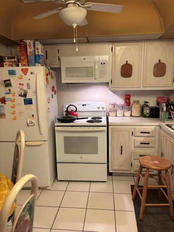 230 NE 26th Avenue 2140, Boynton Beach, FL 33435