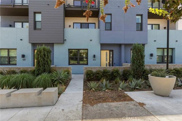 422 W Central, Brea, CA 92821