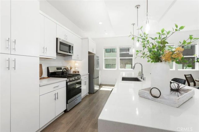 422 W Central, Brea, CA 92821