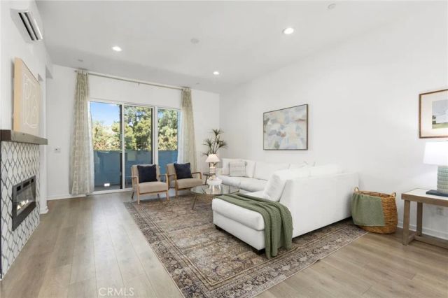 422 W Central, Brea, CA 92821