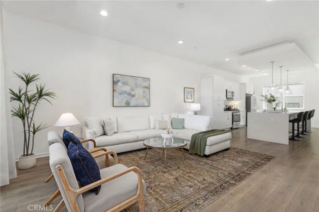 422 W Central, Brea, CA 92821