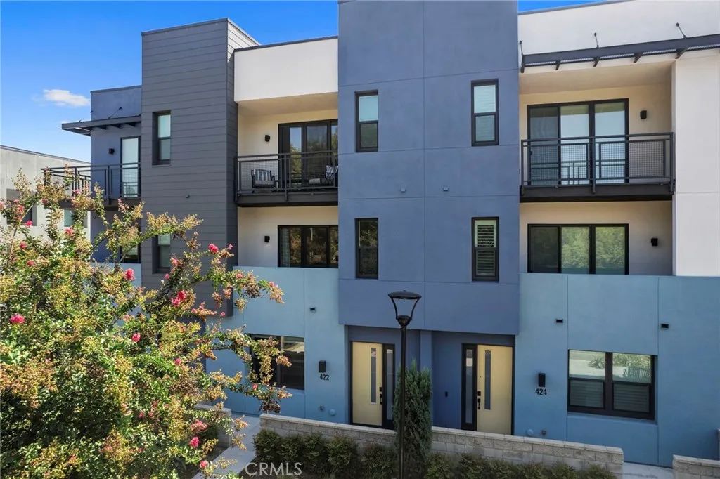 422 W Central, Brea, CA 92821