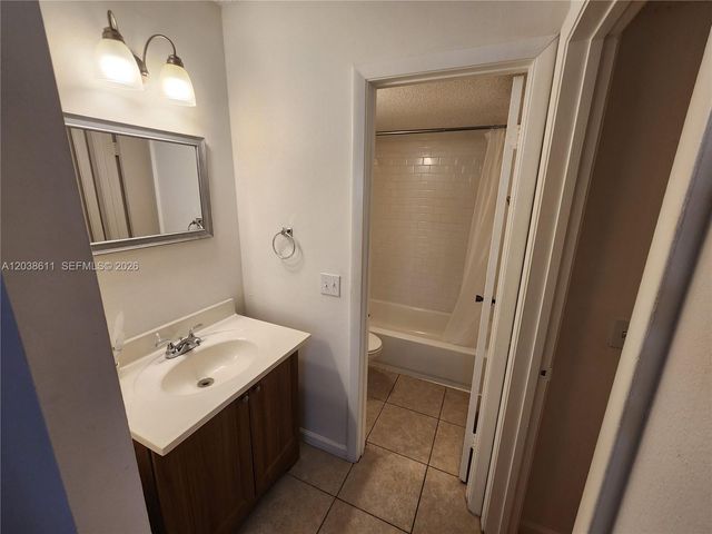 4401 W Mcnab Road 16, Pompano Beach, FL 33069