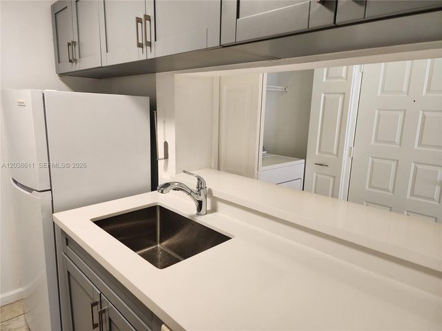 4401 W Mcnab Road 16, Pompano Beach, FL 33069