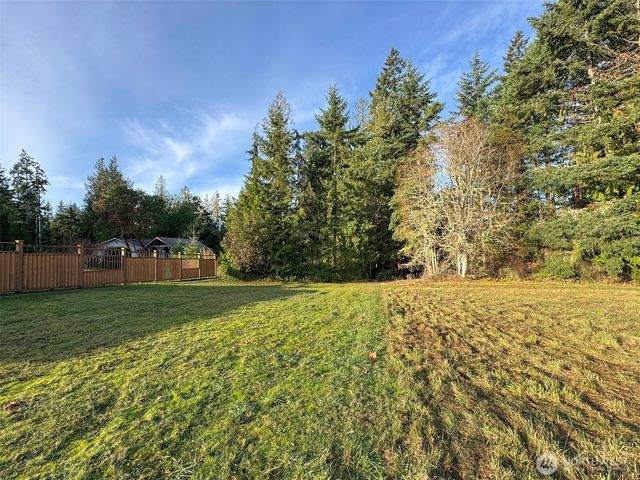 714 Hunt Road, Port Angeles, WA 98363