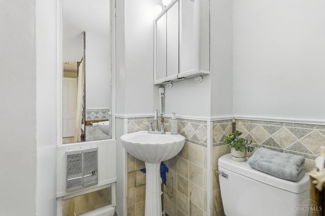 2213 Victor Street, Cincinnati, OH 45219