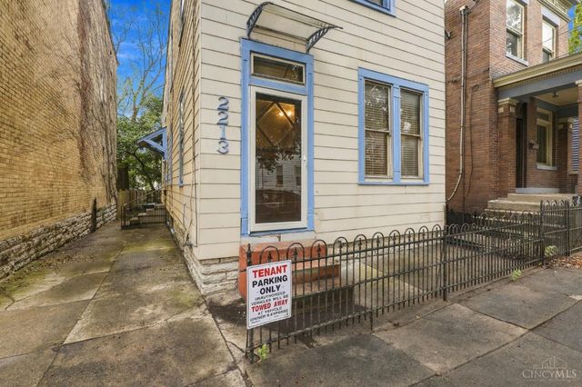 2213 Victor Street, Cincinnati, OH 45219