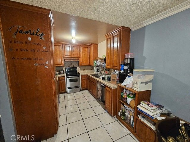 1602 N King Street J1, Santa Ana, CA 92706