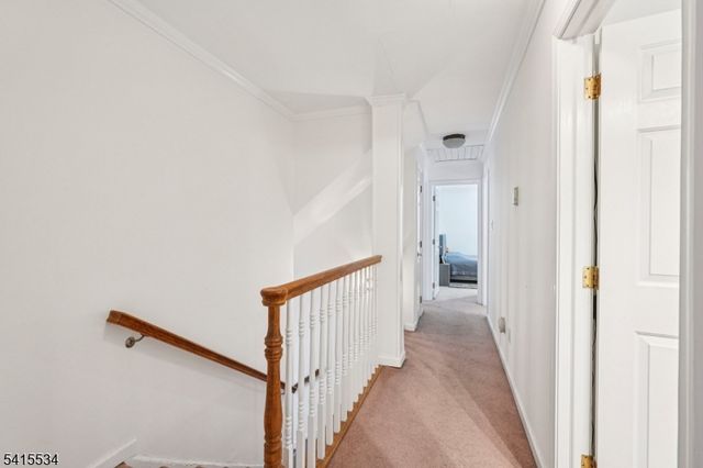 14 Sweetman Ln, West Milford Twp., NJ 07480