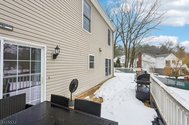14 Sweetman Ln, West Milford Twp., NJ 07480