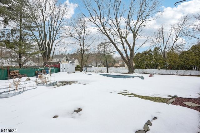 14 Sweetman Ln, West Milford Twp., NJ 07480