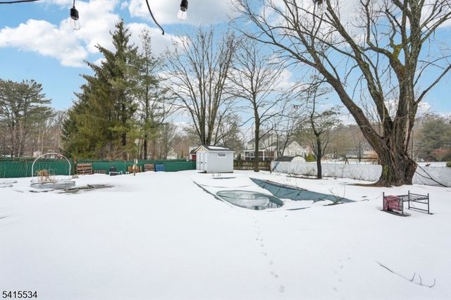 14 Sweetman Ln, West Milford Twp., NJ 07480