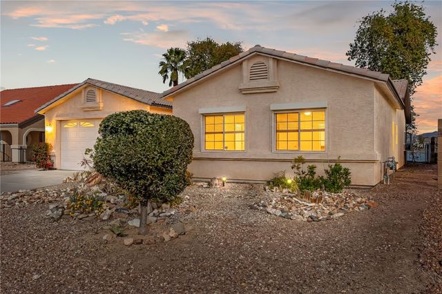 2077 E Los Lagos Drive, Fort Mohave, AZ 86426
