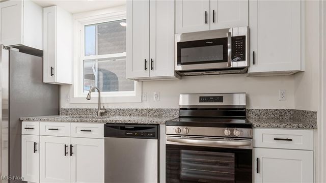 1155 Roosevelt Avenue, Zanesville, OH 43701