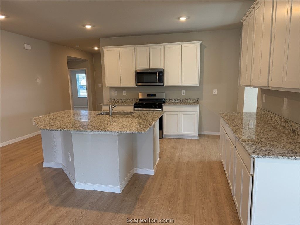 1002 Legrand Street, Brenham, TX 77833 — photo 2