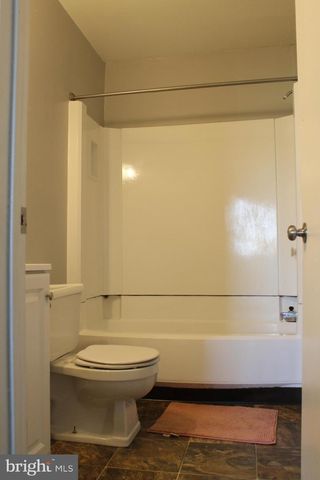 347 GREENLAND DR, Lancaster, PA 17602