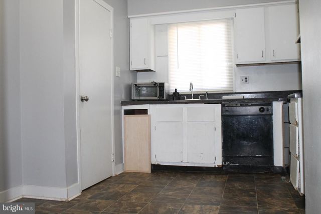 347 GREENLAND DR, Lancaster, PA 17602