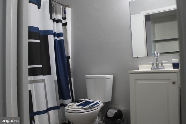 347 GREENLAND DR, Lancaster, PA 17602