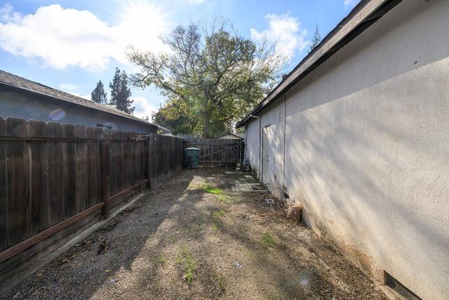 1513 Cabrillo Ct, Modesto, CA 95355