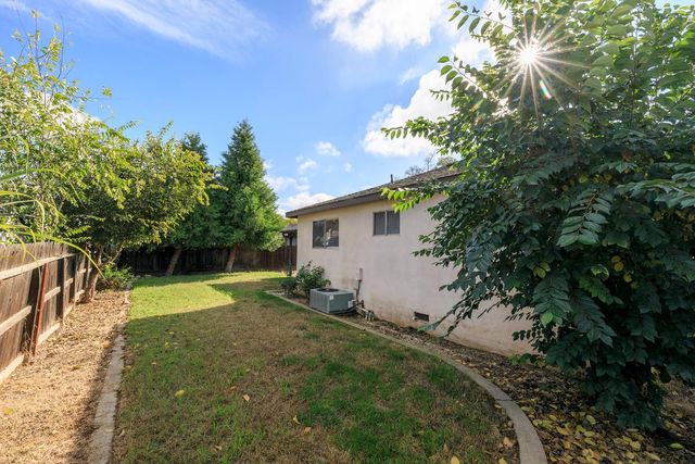 1513 Cabrillo Ct, Modesto, CA 95355