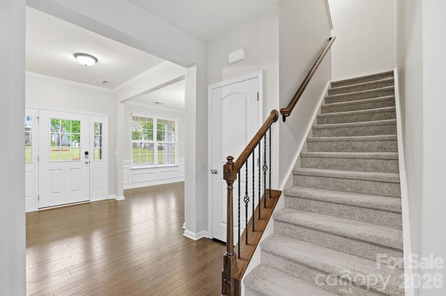 8123 Cornhill Avenue, Charlotte, NC 28277