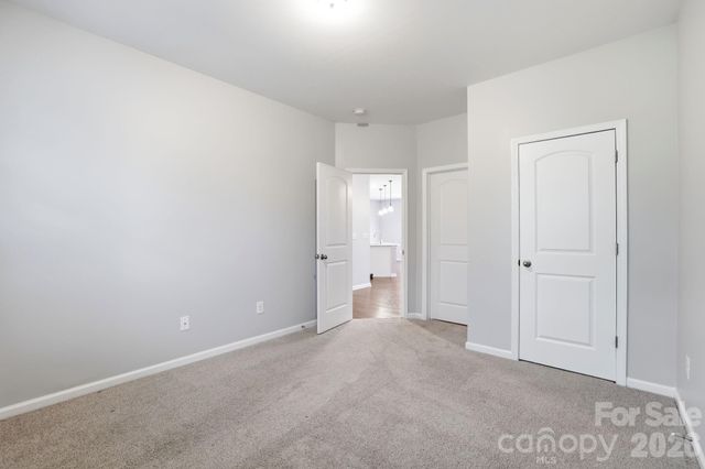 8123 Cornhill Avenue, Charlotte, NC 28277