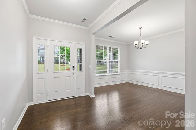 8123 Cornhill Avenue, Charlotte, NC 28277