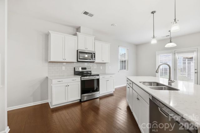 8123 Cornhill Avenue, Charlotte, NC 28277