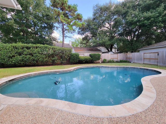 16911 Shady Square Court, Houston, TX 77095