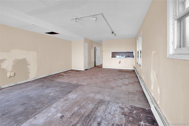 811 W Park Avenue, Long Beach, NY 11561