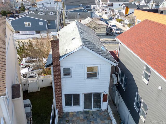 811 W Park Avenue, Long Beach, NY 11561