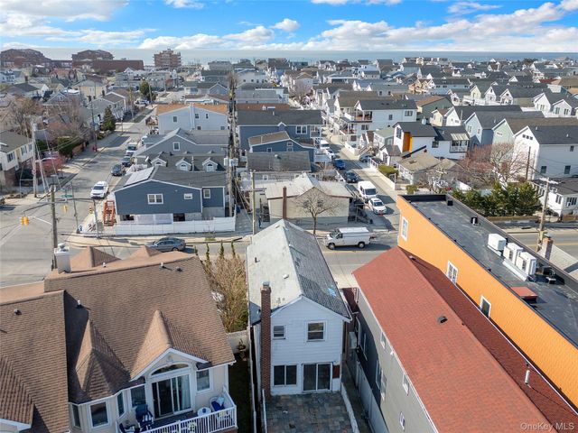811 W Park Avenue, Long Beach, NY 11561