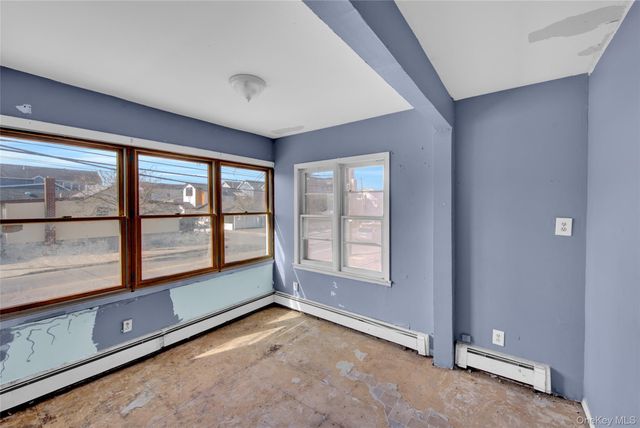 811 W Park Avenue, Long Beach, NY 11561