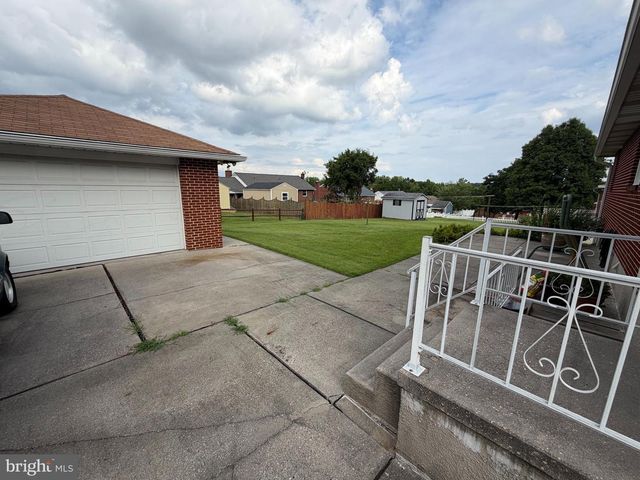 1413 LANCELOT DR, Baltimore, MD 21237