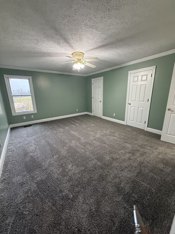 6606 Highway 52, W, Lafayette, TN 37083