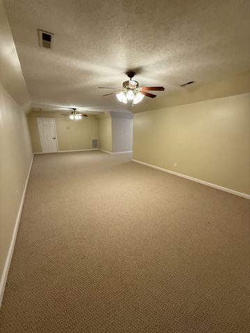 6606 Highway 52, W, Lafayette, TN 37083