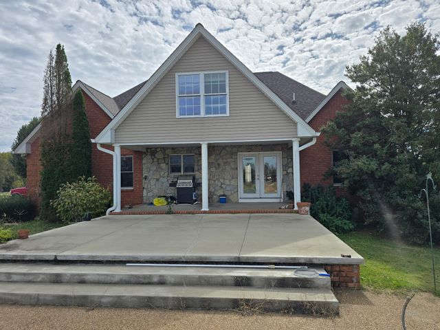 6606 Highway 52, W, Lafayette, TN 37083