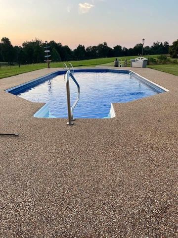 6606 Highway 52, W, Lafayette, TN 37083