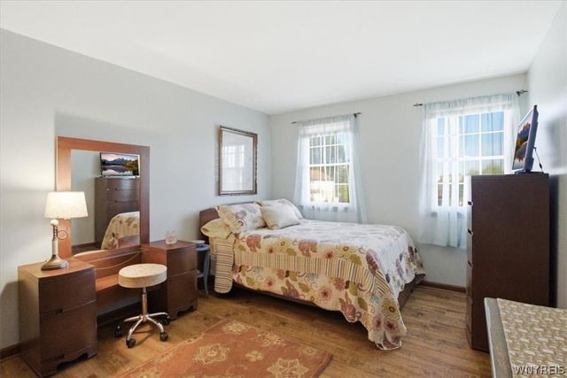3698 Meadowbrook Acres, Wheatfield, NY 14120