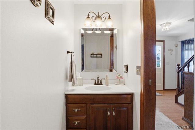 3698 Meadowbrook Acres, Wheatfield, NY 14120