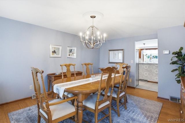 3698 Meadowbrook Acres, Wheatfield, NY 14120