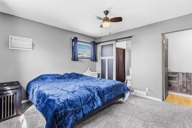 2125 Thistlewood Drive, Burton, MI 48509