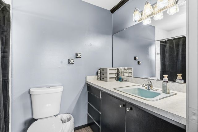 2125 Thistlewood Drive, Burton, MI 48509