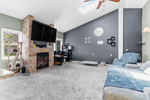 2125 Thistlewood Drive, Burton, MI 48509