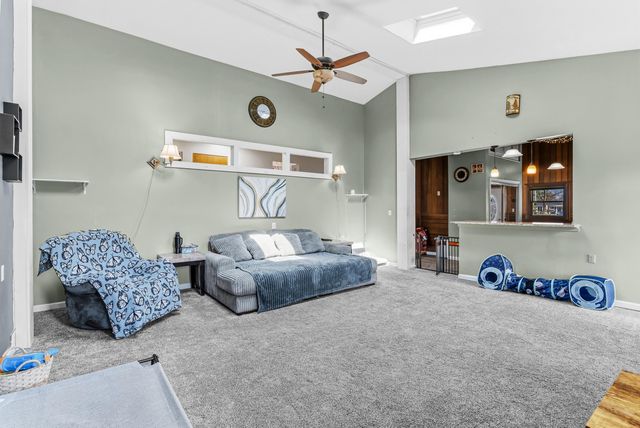2125 Thistlewood Drive, Burton, MI 48509