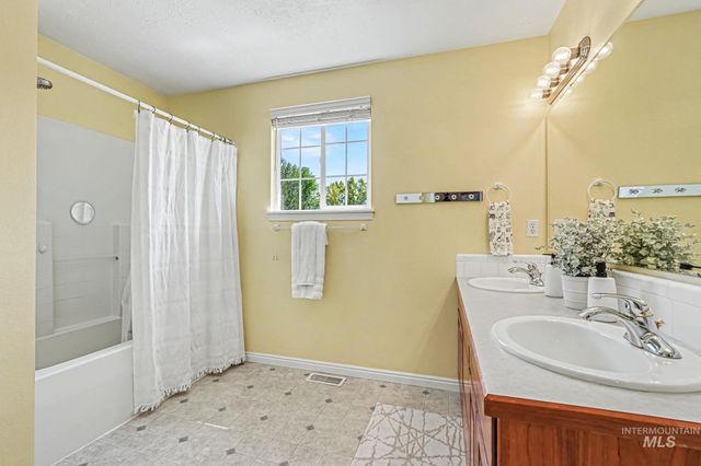 1969 S Wilde Creek Way, Boise, ID 83709