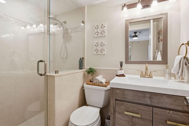 3000 Presidential Way 201, West Palm Beach, FL 33401